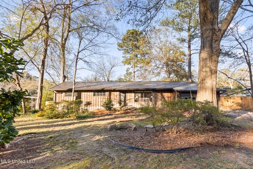1816 Douglass Dr, Jackson, MS, 39211-6601 | Card Image