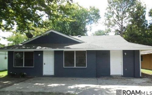 1041 Michigan Ave, Port Allen, LA, 70767-2235 | Card Image