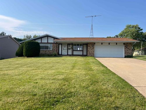 217 E Townline Rd, LENA, IL, 61048-9704 | Card Image