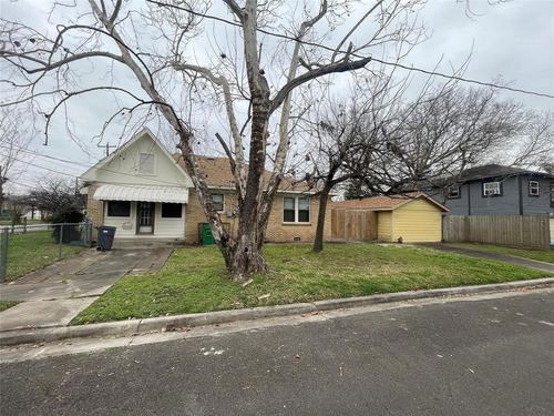 113 W Lobit St, Baytown, TX, 77520-4626 | Card Image