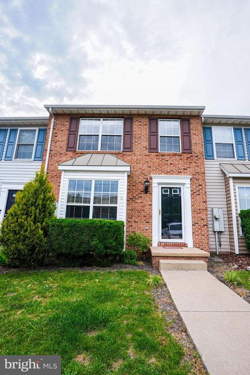 218 Stratford Dr, WINCHESTER, VA, 22601-5728 | Card Image