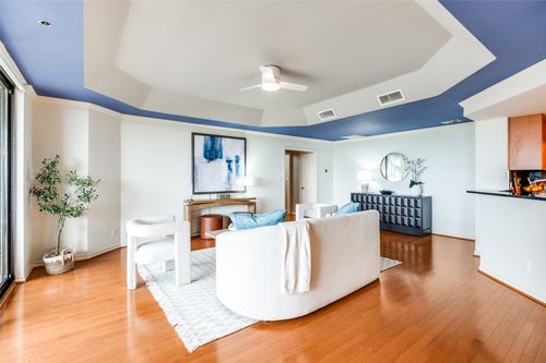 2104-5909 Luther Ln, Dallas, TX, 75225-5914 | Card Image