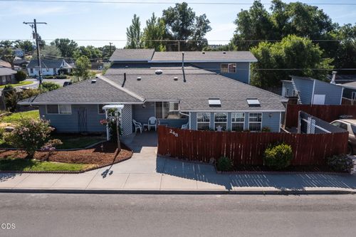 248 Se 10th St, Madras, OR, 97741-1617 | Card Image