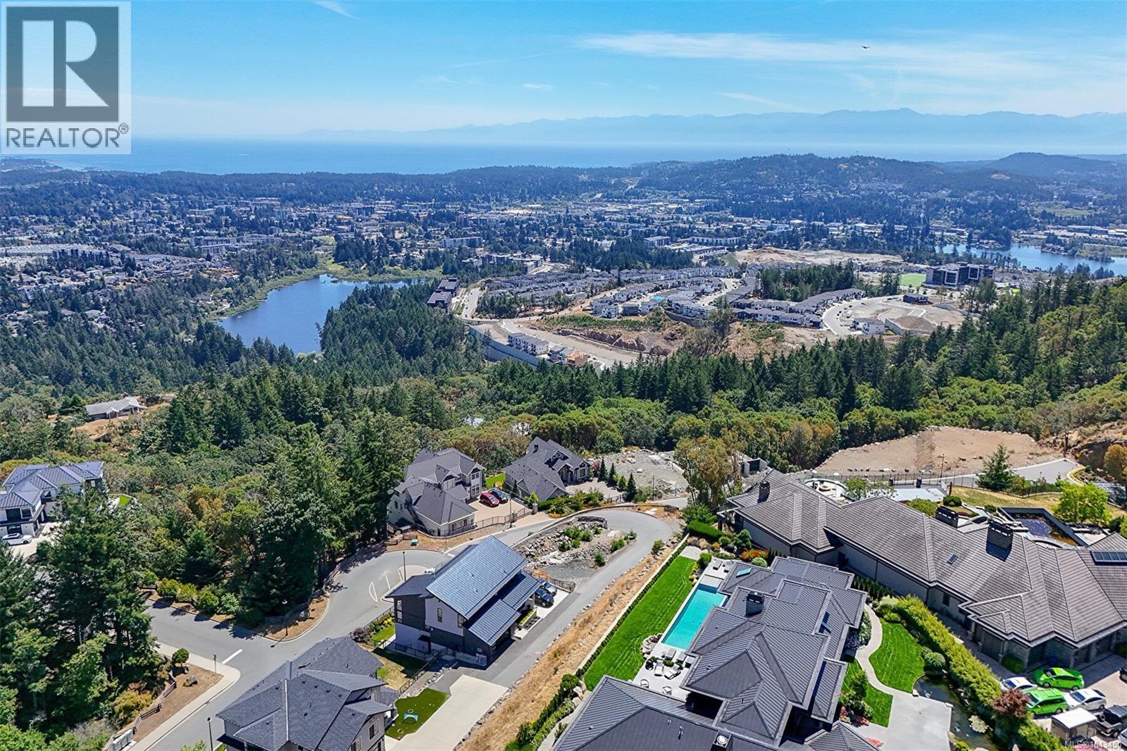 Land in Langford 2