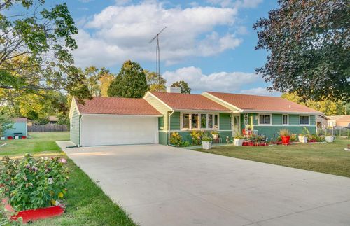 5204 85th Street, Pleasant Prairie, WI, 53158 | Card Image