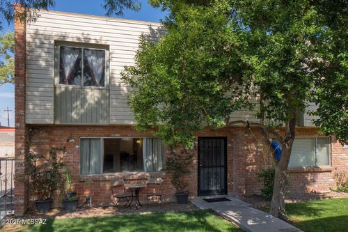 1019 N Bedford Dr, Tucson, AZ, 85710-2667 | Card Image