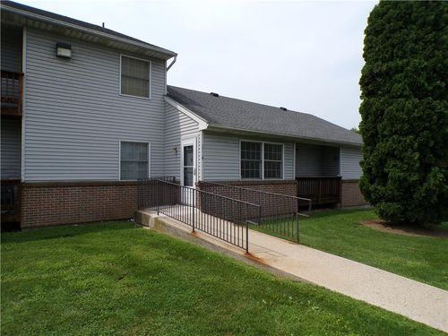9-5355 Russell Ct, Whitehall, PA, 18052-2158 | Card Image