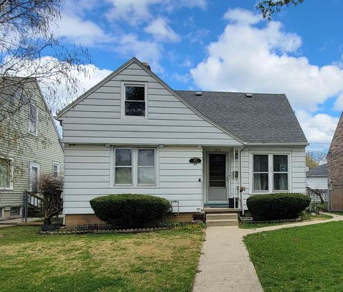 1970 S 33rd St, Milwaukee, WI, 53215 | Card Image