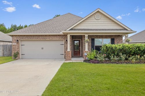 6804 Sweetclover Dr, Ocean Springs, MS, 39564-5079 | Card Image