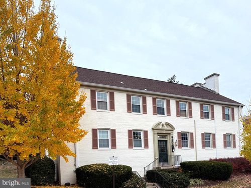 apt-102-2205 Washington Ave, Silver Spring, MD, 20910-2614 | Card Image