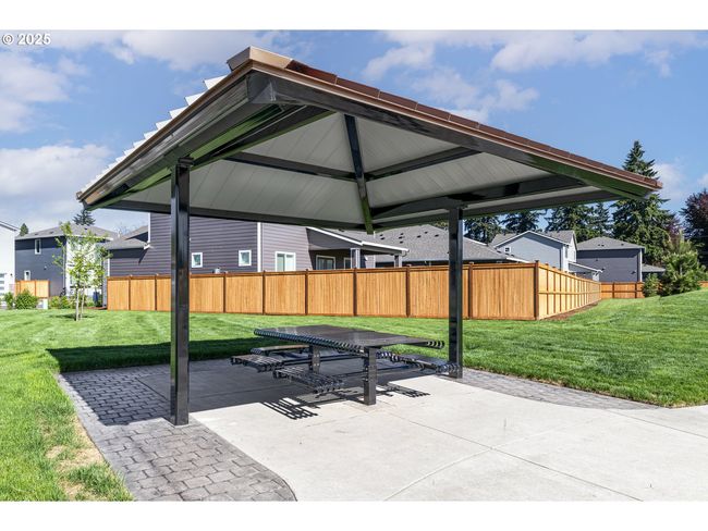 15209 Se Towers Ter, House other with 3 bedrooms, 3 bathrooms and 2 parking in Milwaukie OR | Image 29