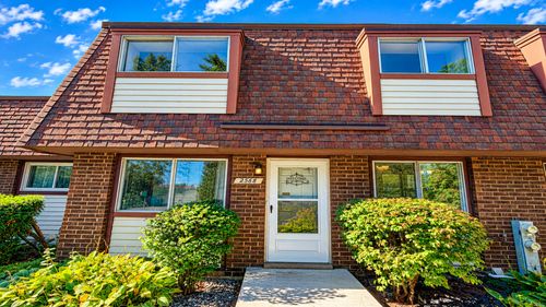 2568-2568 Berkshire Ct, Waukegan, IL, 60087-1814 | Card Image