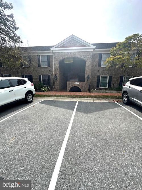 102-16-10702 Kings Riding Way, ROCKVILLE, MD, 20852-5405 | Card Image