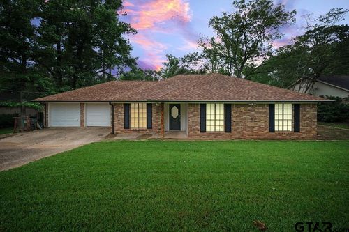 15060 Willowwood Dr, Tyler, TX, 75703-9466 | Card Image