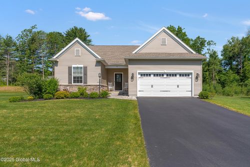 55 Winterberry Ln, Fort Edward, NY, 12828-2433 | Card Image