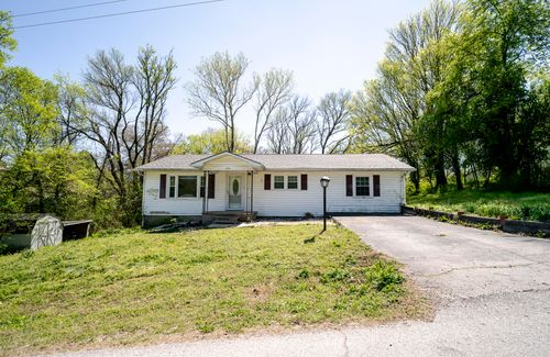 608 Osage St, Seneca, MO, 64865-9216 | Card Image