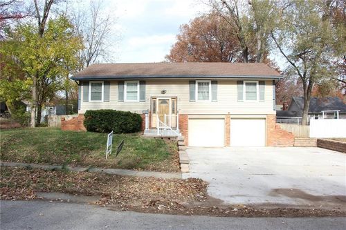 11608 E 58th Street, Raytown, MO, 64133 | Card Image