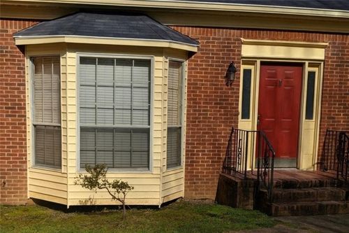 7157 Williamsburg Dr, Riverdale, GA, 30274-3335 | Card Image