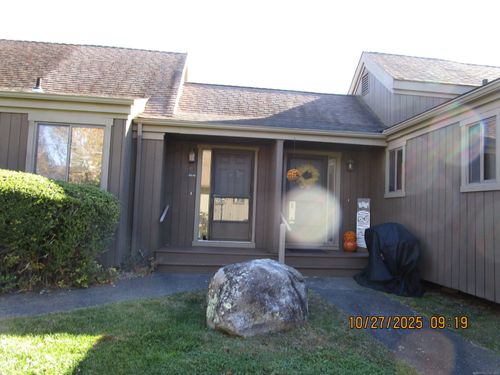 619b-619B Erie Ln, Stratford, CT, 06614-8229 | Card Image