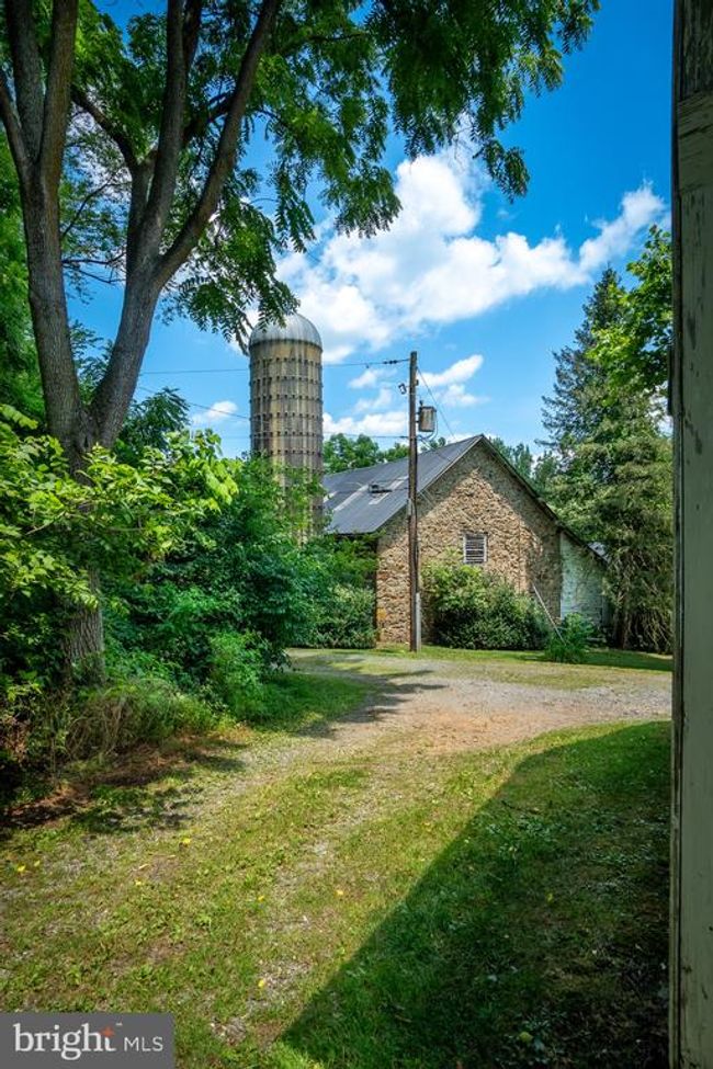 11 Sweet Water Rd, House other with 5 bedrooms, 2 bathrooms and null parking in ELVERSON PA | Image 10