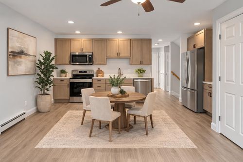 3-162 West Street, Essex Junction, VT, 05452 | Card Image