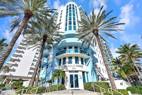 521-9201 Collins Ave, Surfside, FL, 33154-3060 | Card Image