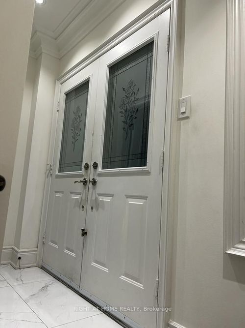 187 Redstone Rd, Richmond Hill, ON, L4S1X7 | Card Image