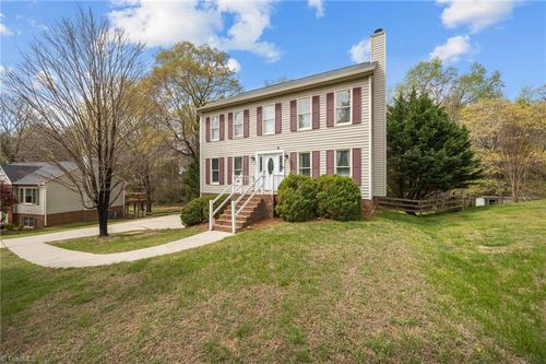 6021 Stone Bluff Dr, Clemmons, NC, 27012-9462 | Card Image