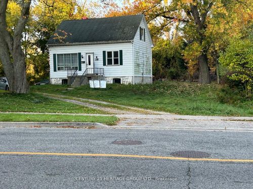 110 Manse Rd, Scarborough, ON, M1E3V1 | Card Image