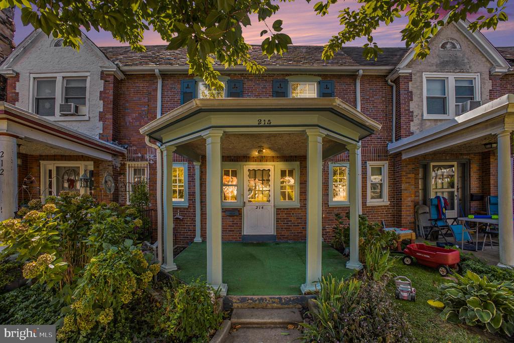 Stoneway Ln, Merion Station, PA 19066