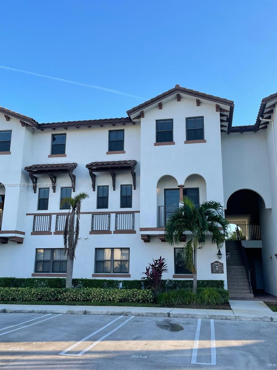 226 10600 Nw 88th St, For Rent in Doral Zoocasa