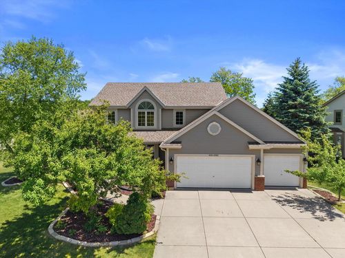 W234N7698 Grey Moss Court, Sussex, WI, 53089 | Card Image