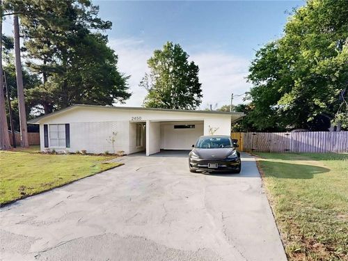 2450 Armstrong Cir, Baton Rouge, LA, 70816-1001 | Card Image