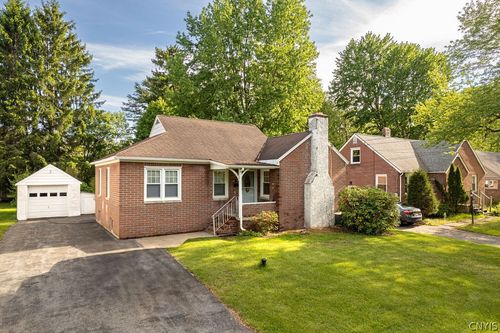 307 Shaver Ave, Syracuse, NY, 13212-1337 | Card Image