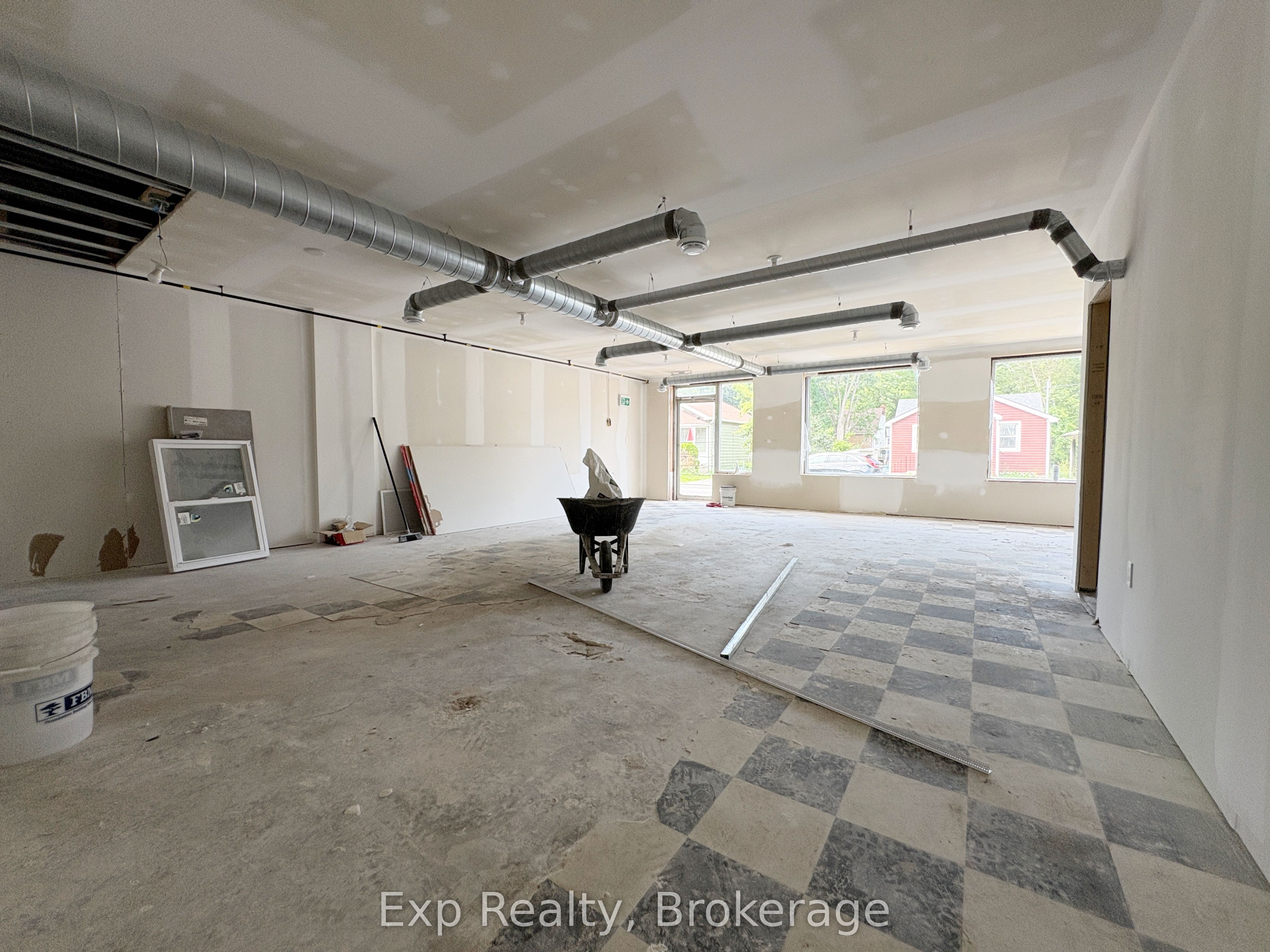 Commercial Lease in Kingston 5