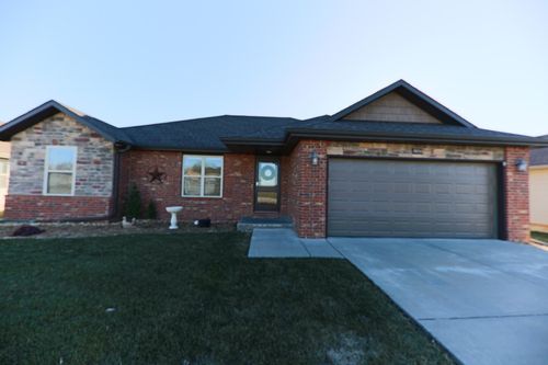 886 E Melton Rd, Ozark, MO, 65721-6810 | Card Image