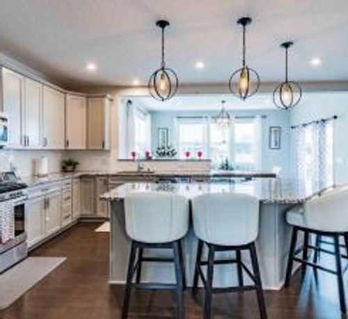 18468 70th Ave N, Maple Grove, MN, 55311-2260 | Card Image