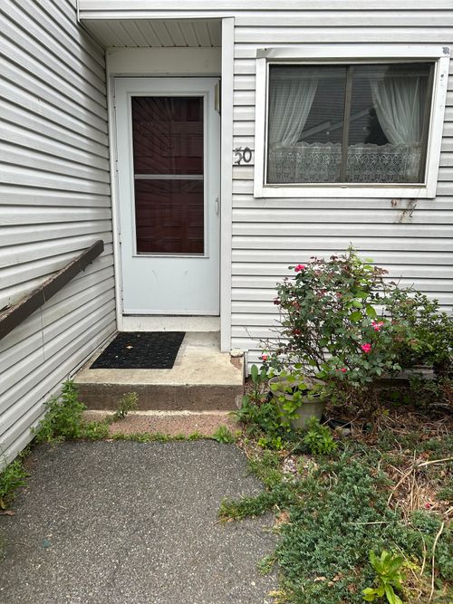 apt-50-655 apt 50 Talcottville Rd, Vernon, CT, 06066-2335 | Card Image