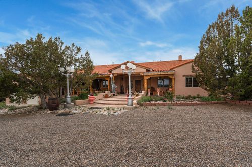 850 Veterans Memorial Hwy, Santa Fe, NM, 87507 | Card Image