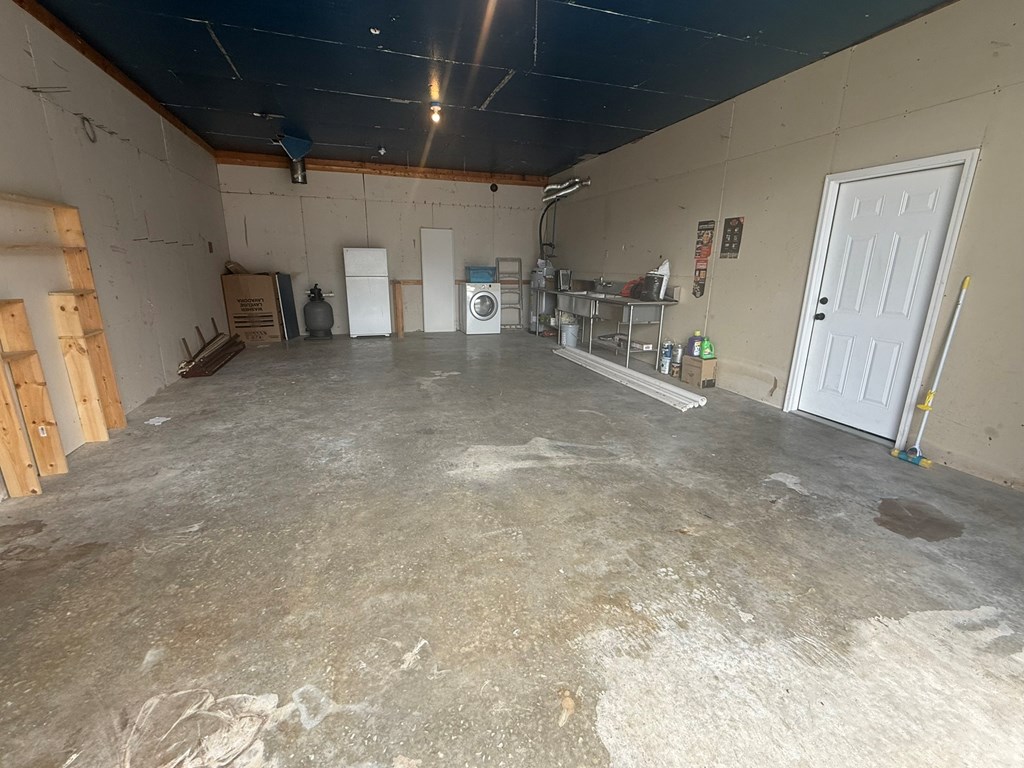 Residential in Burkesville 5