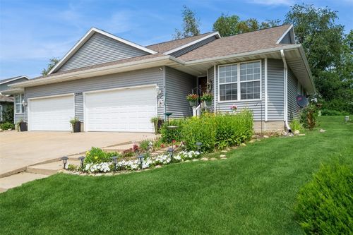 apt-b-3900 Deer Valley Dr, Marion, IA, 52302-9094 | Card Image