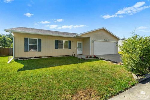 707 Jerry Dr, Junction City, KS, 66441-4491 | Card Image