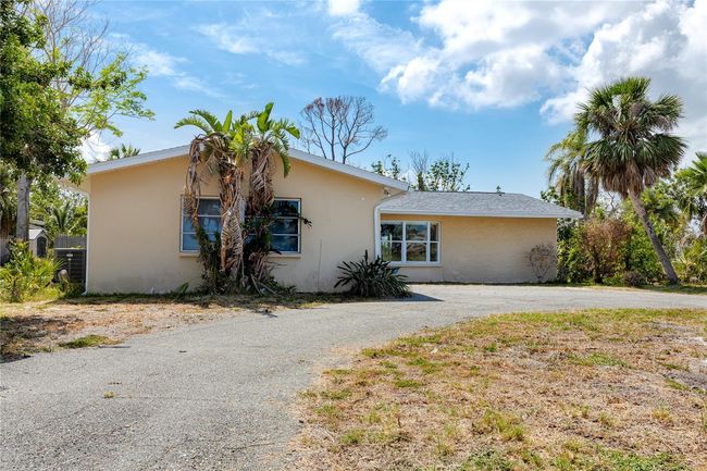 11465 7 Th St E, House other with 2 bedrooms, 2 bathrooms and null parking in Treasure Island FL | Image 55