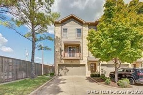 1331 41st Pl, Tulsa, OK, 74105-4035 | Card Image