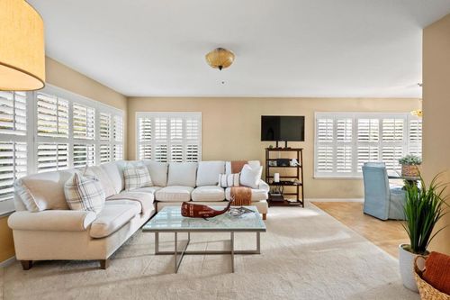4 Primrose Cir, Seaside, CA, 93955 | Card Image