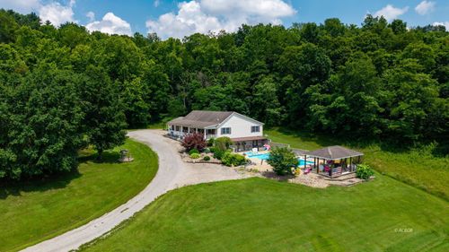 114 Oliver Rd, Gallipolis, OH, 45631-9422 | Card Image