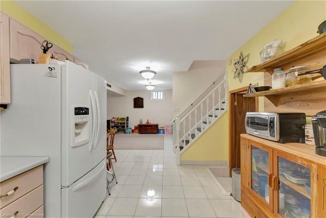 182 Solomon Cres, House other with 4 bedrooms, 3 bathrooms and 5 parking in Hamilton ON | Image 30