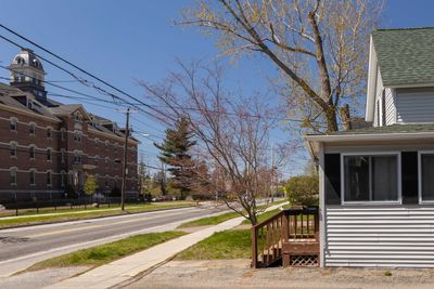 366 North Avenue, House other with 5 bedrooms, 2 bathrooms and null parking in Burlington VT | Image 3