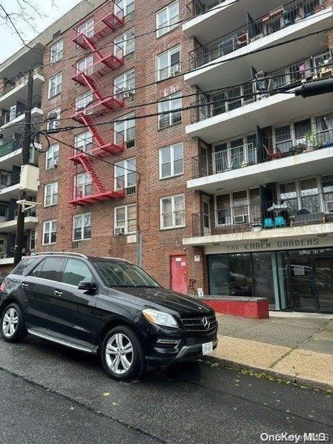 View of apartment building / complex | Image 15
