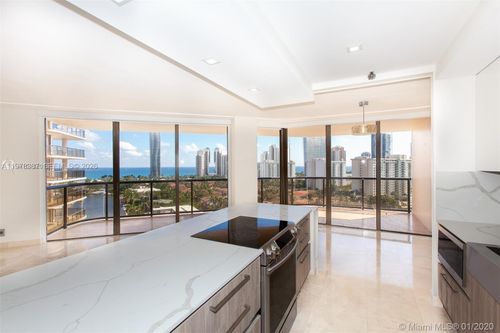 apt-15a-19667 Turnberry Way, AVENTURA, FL, 33180-2576 | Card Image